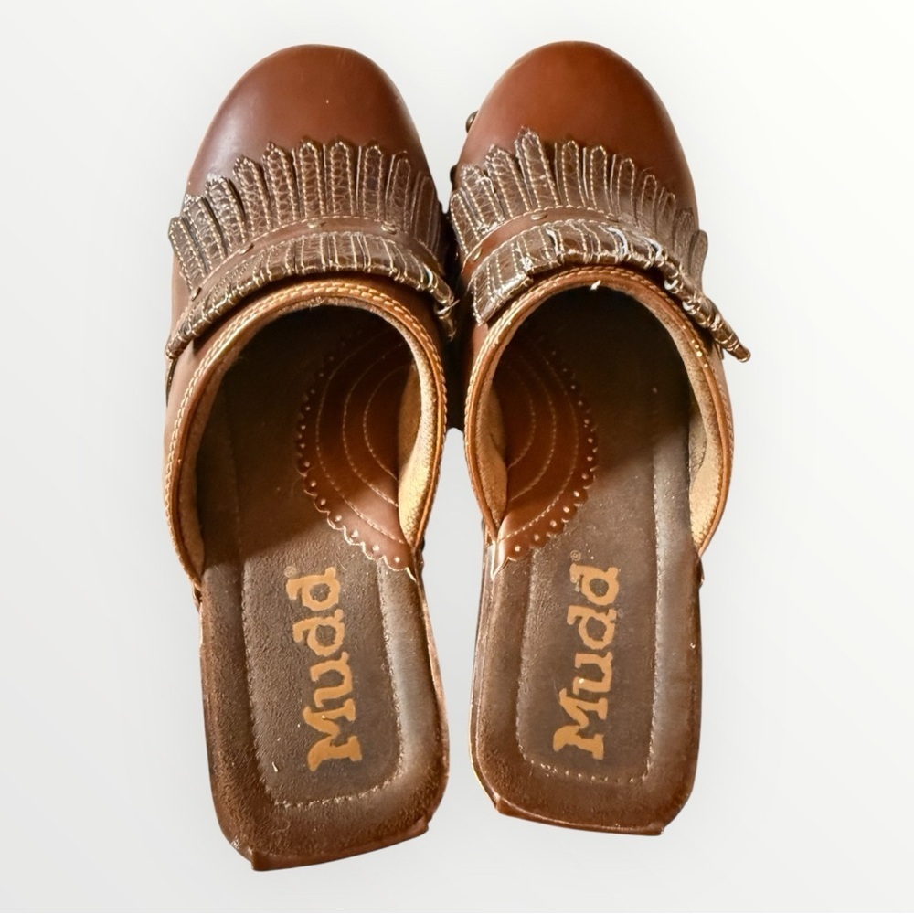 Vintage Mudd Brown Leather Mules with Gold Studs - Picture 4 of 7